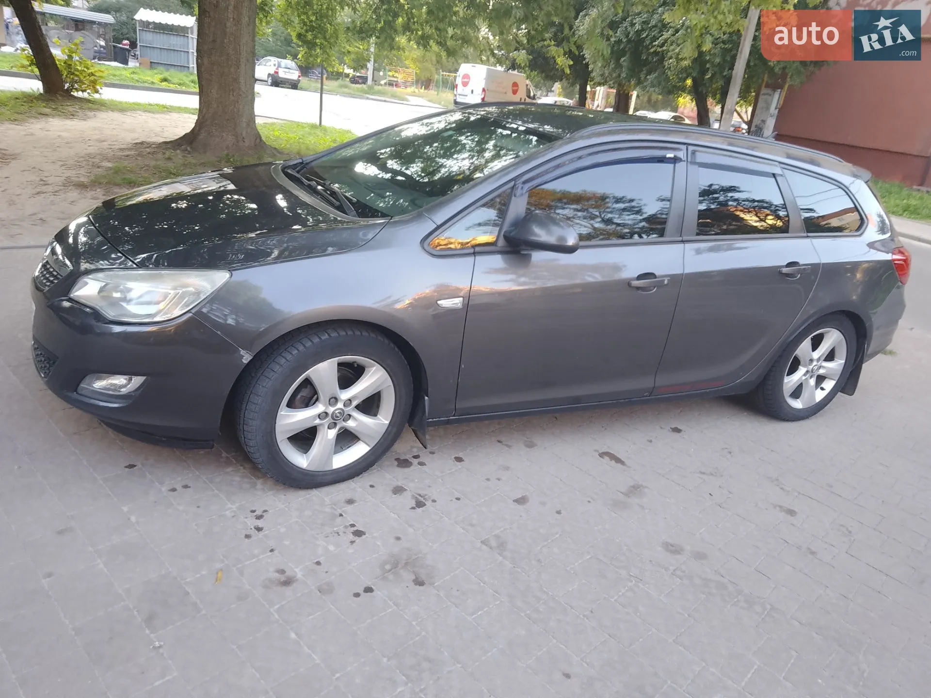 2012 Opel Astra - фото 1