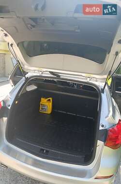 Универсал Opel Astra 2011 в 
