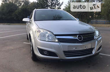 Универсал Opel Astra 2009 в Киеве