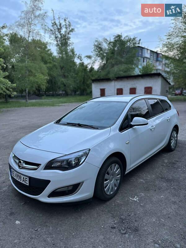 Універсал Opel Astra 2012 в Кривому Розі