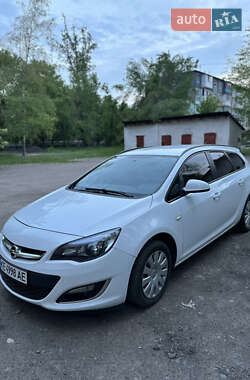 Универсал Opel Astra 2012 в Кривом Роге