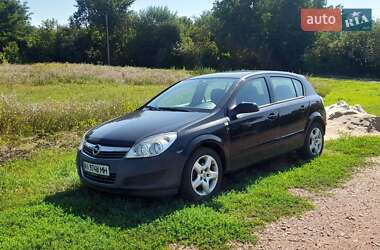 Хетчбек Opel Astra 2007 в 