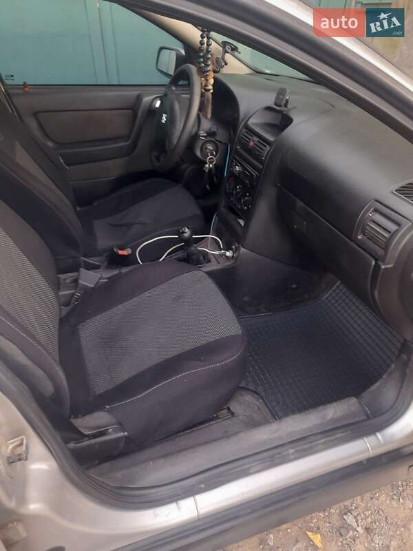 Седан Opel Astra 2005 в Лозовой фото 4 Седан Opel Astra 2005 в Лозовой
