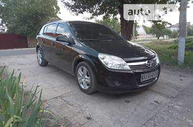 Хэтчбек Opel Astra 2009 в Краснограде