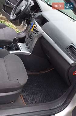 Универсал Opel Astra 2009 в 
