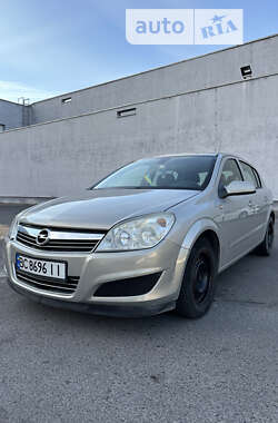 Хетчбек Opel Astra 2007 в Львові