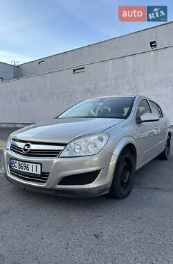 Хетчбек Opel Astra 2007 в Львові