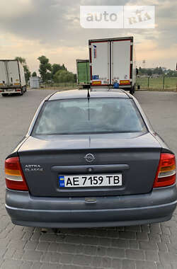 Седан Opel Astra 2007 в 