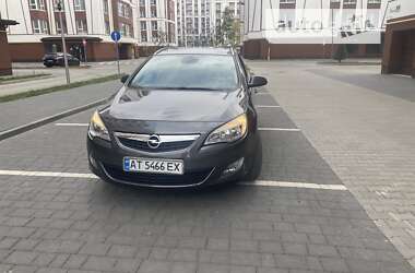 Універсал Opel Astra 2011 в Богородчанах