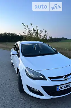 Opel Astra 2014