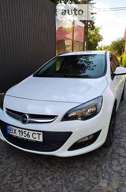 Универсал Opel Astra 2014 в Хмельницком