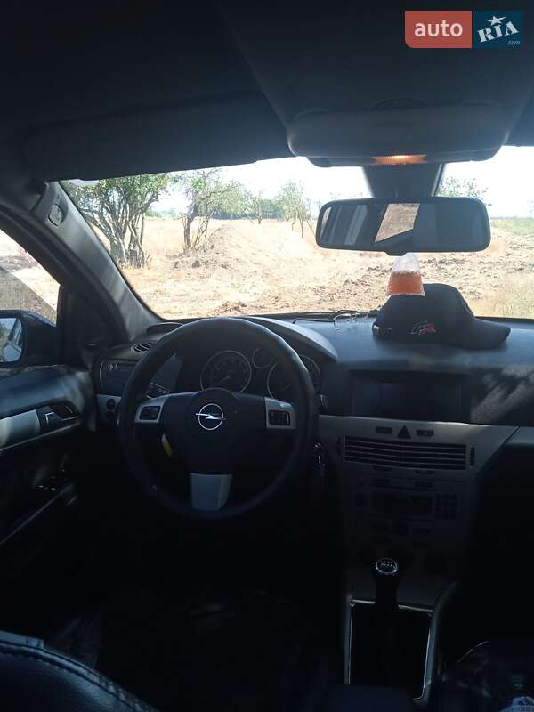 Универсал Opel Astra 2007 в Одессе