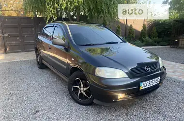 Opel Astra 2005