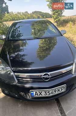 Хэтчбек Opel Astra 2007 в 