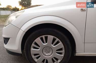 Универсал Opel Astra 2008 в 