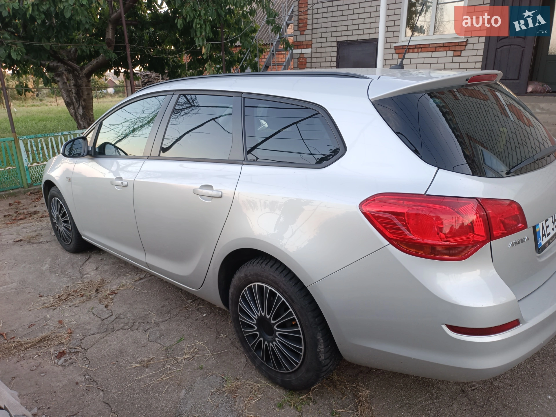 2011 Opel Astra - мініатюра 6