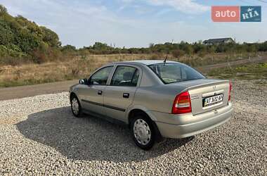 Седан Opel Astra 2008 в 