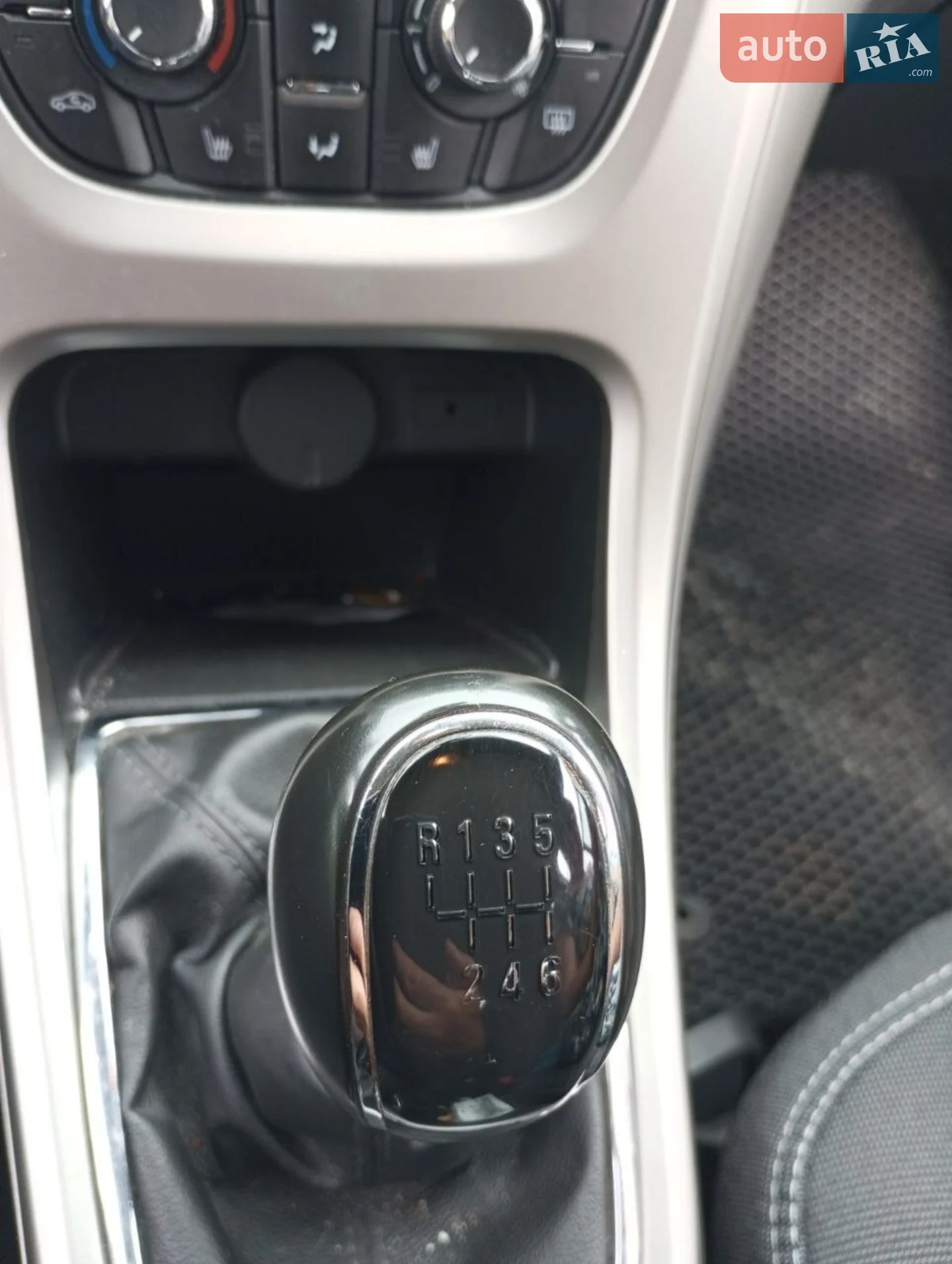 2011 Opel Astra - мініатюра 11