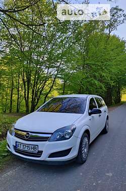 Універсал Opel Astra 2010 в Косові