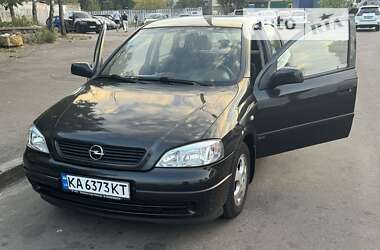 Хэтчбек Opel Astra 1999 в 