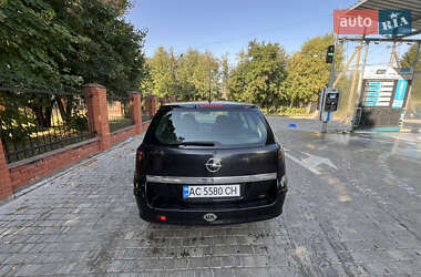 Универсал Opel Astra 2010 в 