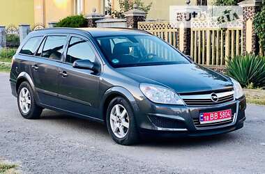 Универсал Opel Astra 2009 в Ровно