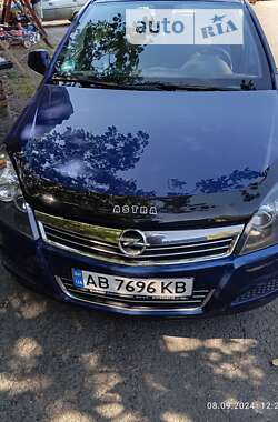 Універсал Opel Astra 2010 в Вороновиці