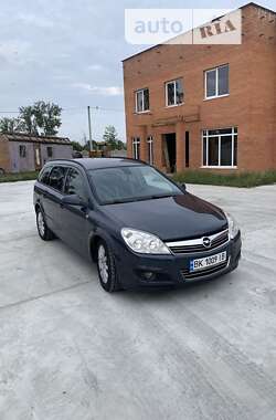 Универсал Opel Astra 2008 в Ровно