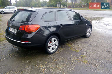 Универсал Opel Astra 2012 в Виннице