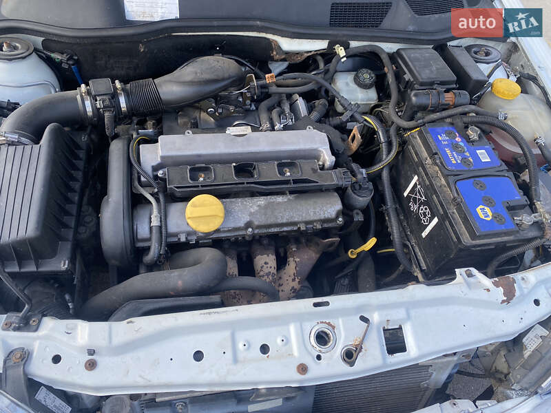 Седан Opel Astra 2000 в Ровно фото 2 Седан Opel Astra 2000 в Ровно