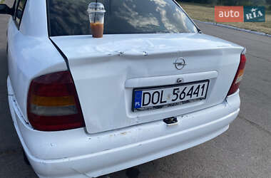 Седан Opel Astra 2000 в Рівному