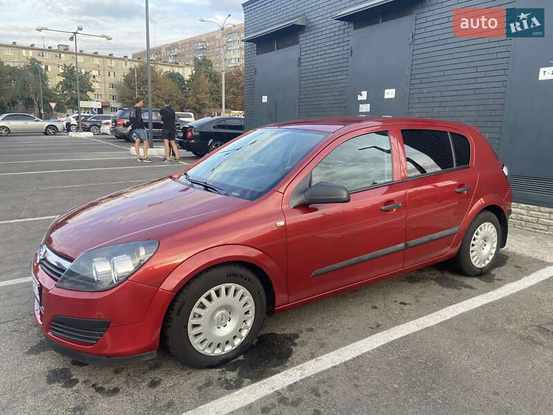 Хэтчбек Opel Astra 2005 в Харькове