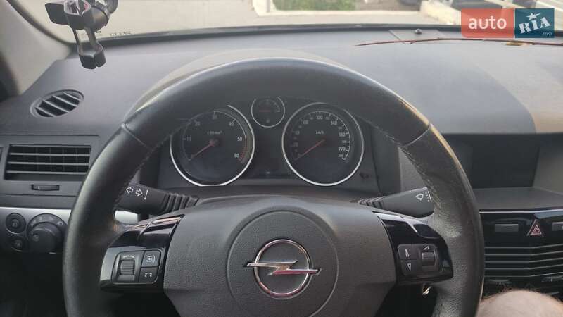 Opel Astra 2009