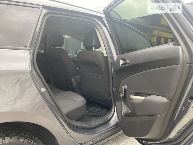 Универсал Opel Astra 2010 в Львове фото 12 Универсал Opel Astra 2010 в Львове