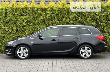 Универсал Opel Astra 2013 в Стрые