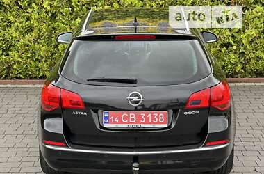 Універсал Opel Astra 2013 в Стрию