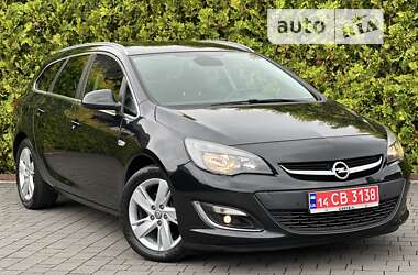 Универсал Opel Astra 2013 в Стрые