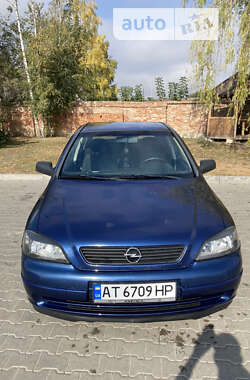 Седан Opel Astra 2005 в Коломиї