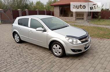 Хэтчбек Opel Astra 2007 в Калуше