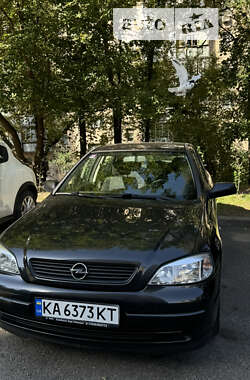 Хэтчбек Opel Astra 1999 в 
