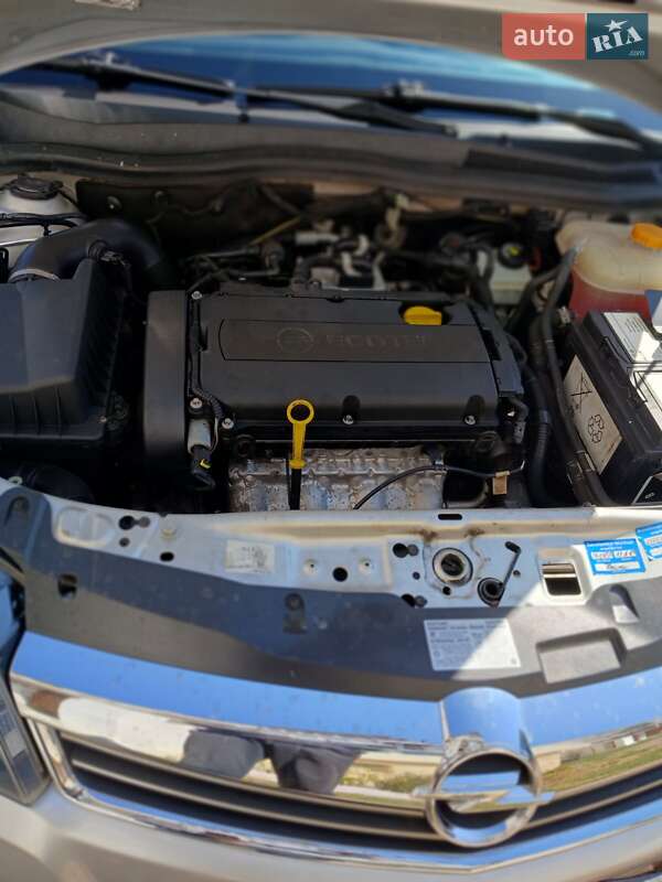 Універсал Opel Astra 2008 в Києві
