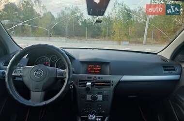 Хэтчбек Opel Astra 2006 в Сумах