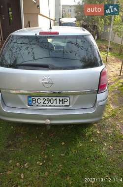 Универсал Opel Astra 2009 в Львове