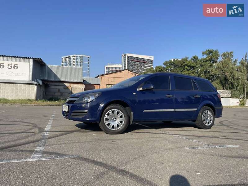 Универсал Opel Astra 2006 в Киеве