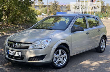 Хэтчбек Opel Astra 2008 в Киеве