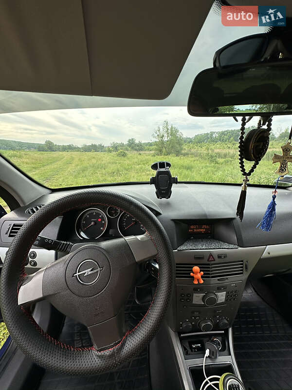 Универсал Opel Astra 2006 в Виннице