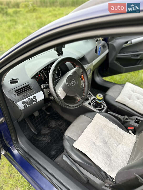 Универсал Opel Astra 2006 в Виннице