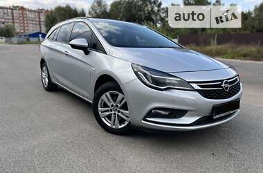 Универсал Opel Astra 2016 в Киеве