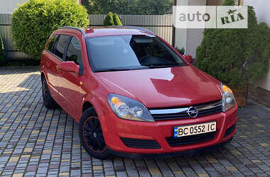 Универсал Opel Astra 2004 в Дрогобыче