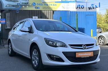 Универсал Opel Astra 2015 в Сумах